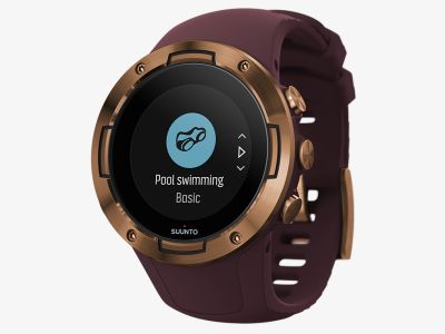 SS050301000 - SUUNTO 5 G1 BURGUNDY COPPER - Perspective View_choosing swimming mode.png