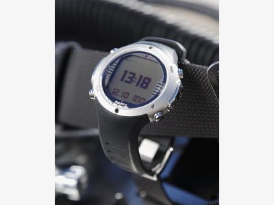 Suunto D6i NOVO STONE wUSB III.jpg