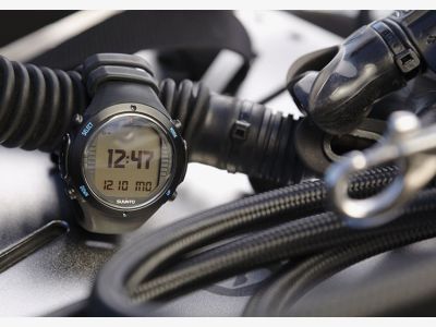 Suunto D6i NOVO BLACK wUSB VI.jpg