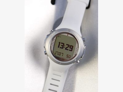 Suunto D6i NOVO WHITE wUSB IV.jpg
