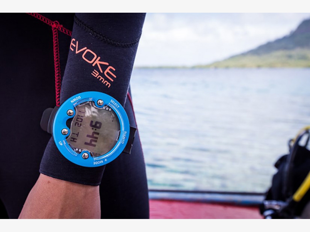 夜空 SUUNTO(スント) ZOOP NOVO BLACK (ズープ ノボ ブラック) - www
