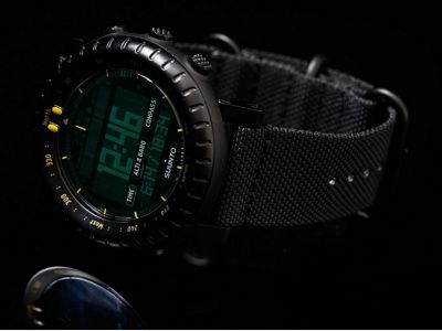 Suunto Core Black Yellow VI.jpg