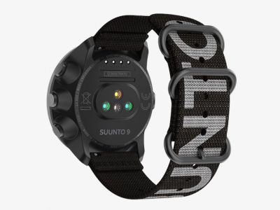 Suunto 9 Baro Charcoal Black Titanium_5.jpg