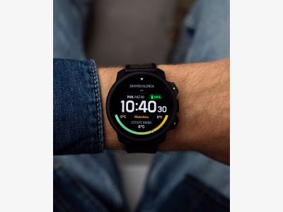 vertical 2 black I.jpg