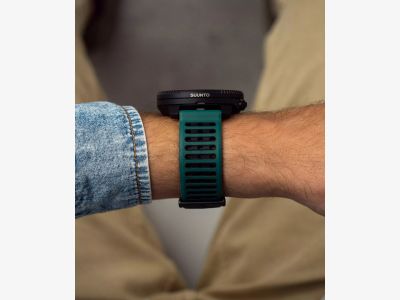 Suunto Vertical 2 Pine Green 37.jpg